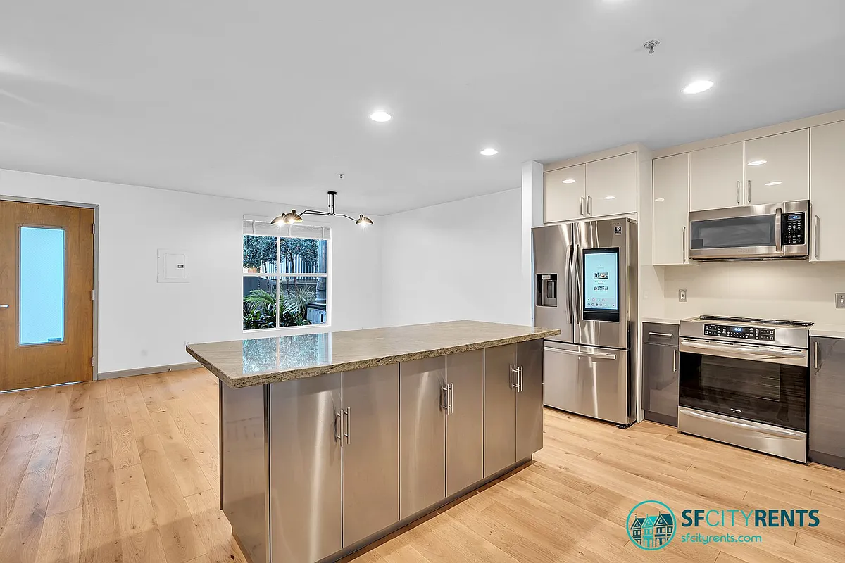 Building Photo - 725 Florida St #2