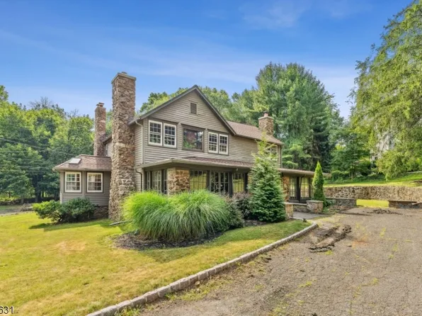 138 Old Stirling Rd, Warren Twp., NJ 07059