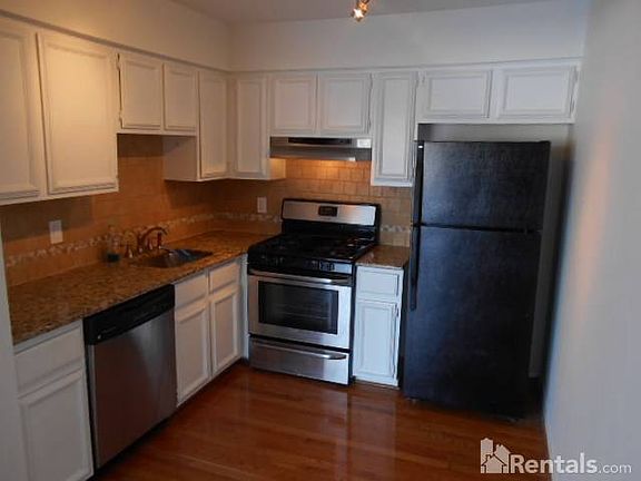 2nd image of 1835 Brentwood Dr #544