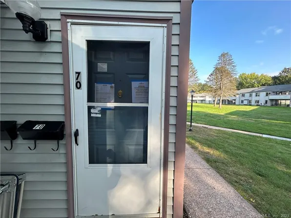 70 Candlewood Drive #70, South Windsor, CT 06074
