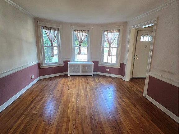 5th image of 43 Terrace Pl
