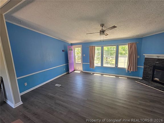 5th image of 824 Blue Rd