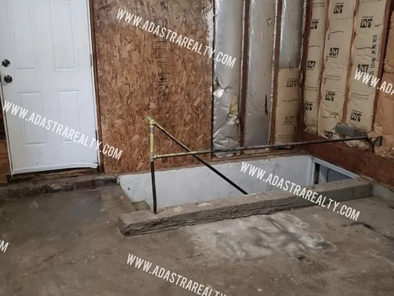 9203 Vaughn Ave — Photo 18
