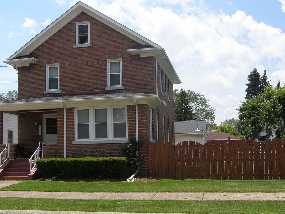 1st image of 2922 Emerson Ave