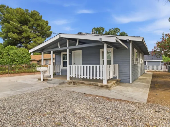 215 Kelley St, Modesto, CA 95354