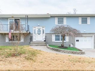 111 Greymoor Rd, Howell, NJ 07731