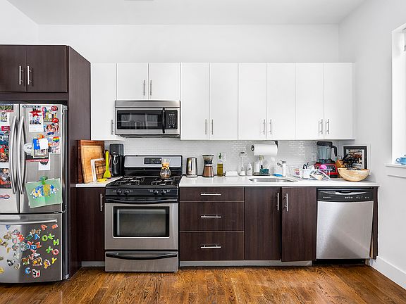 3rd image of 59 Hawthorne St APT 3C