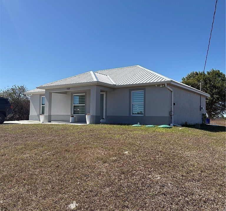 1st image of 9019 S Castle Cir