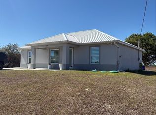 9019 S Castle Cir, Labelle, FL 33935