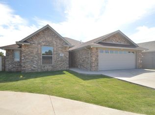 316 E 18th St, Portales, NM 88130