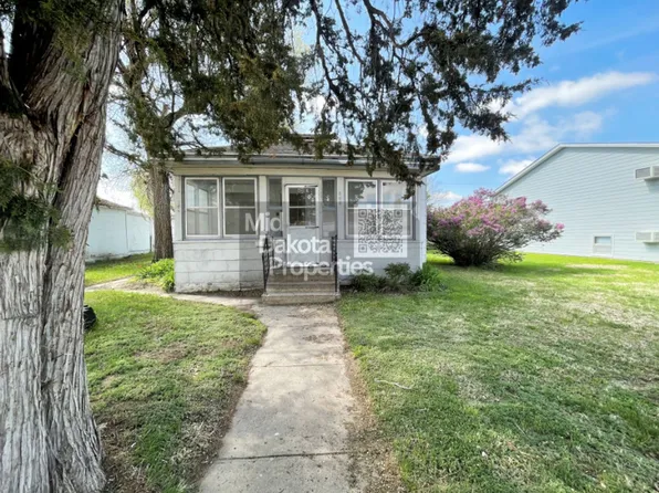 509 E 1st Ave, Mitchell, SD 57301