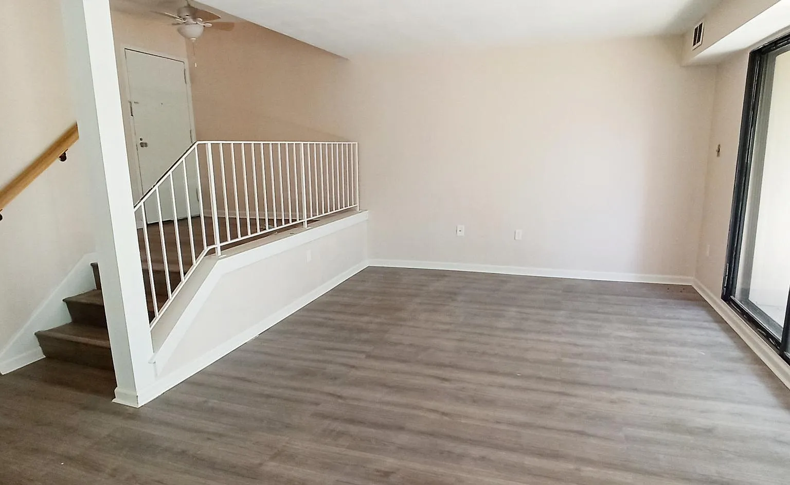 124 Roberts Ln — Photo 3