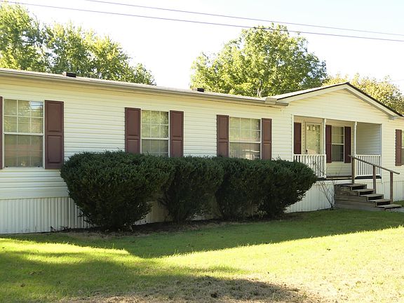 3rd image of 742 Georgia Ave S