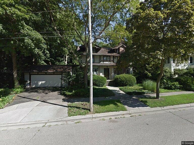 1st image of 630 E Holmes St