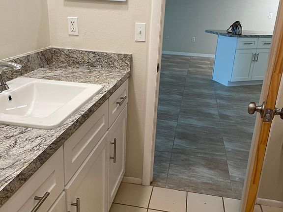 3rd image of 6062 Casti Ct
