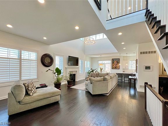 4th image of 2521 Edgewood Trce