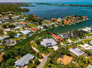 7631 Cove Ter, Sarasota, FL 34231