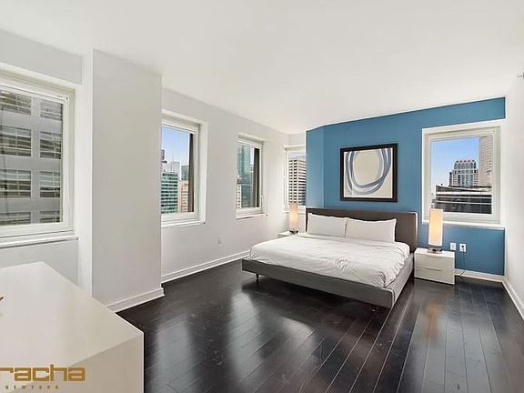 4th image of 70 W 45th St #36A
