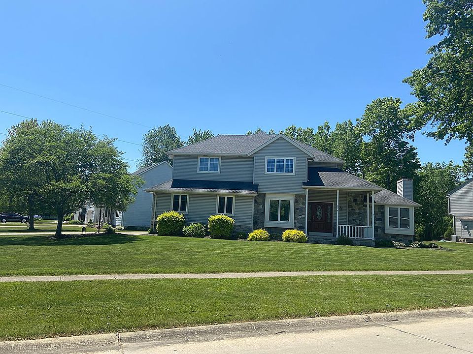 2nd image of 374 Golden Russett Blvd