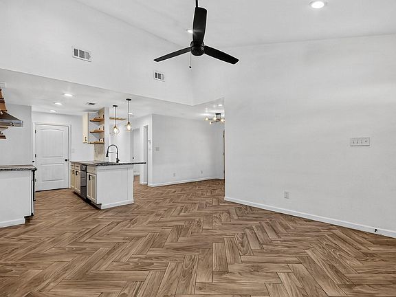 2nd image of 4530 Stanford Ct