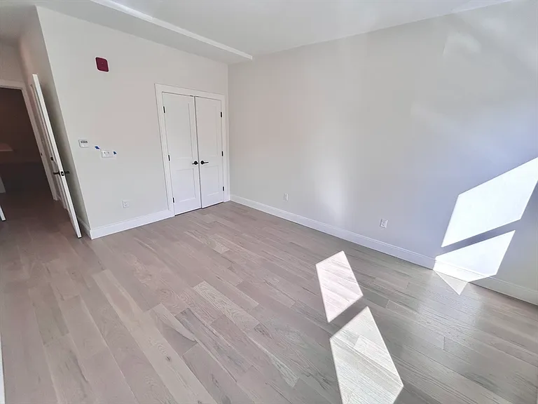 120 Emerson St #THREE — Photo 8