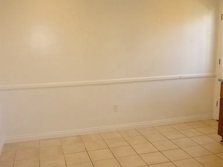 2317 Marshallfield Ln #B — Photo 13