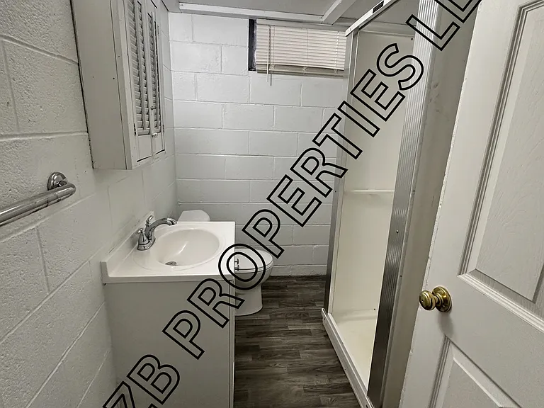 1719 4th Ave — Photo 9