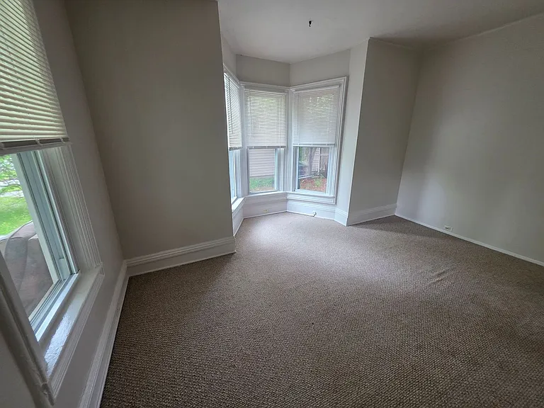 519 Steuben St — Photo 22
