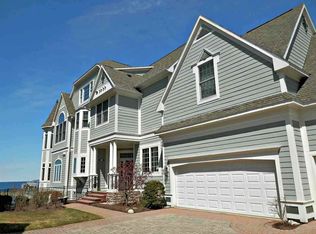 4060 Harborview Rdg, Petoskey, MI 49770