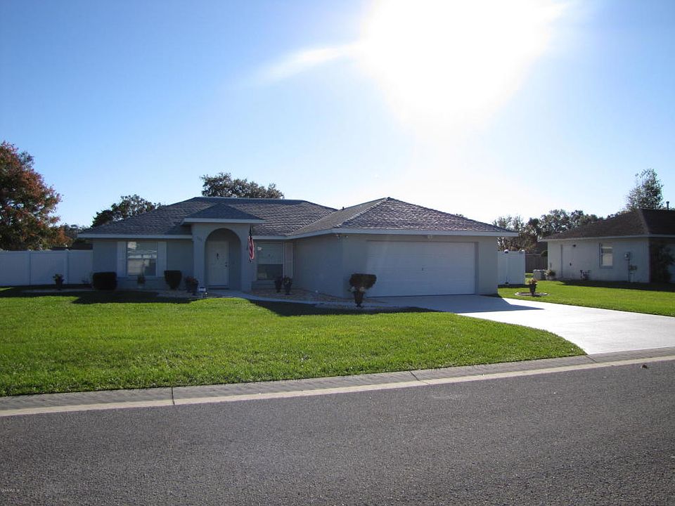 1st image of 225 SE 61st Ct