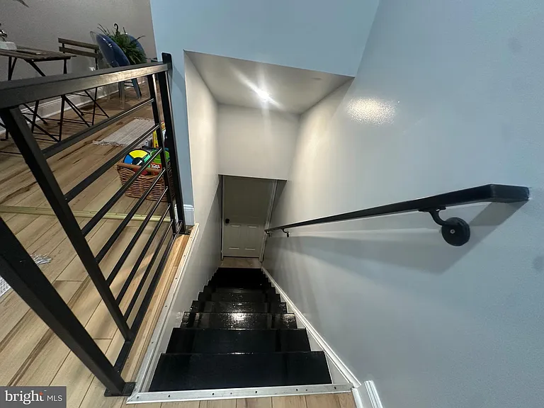 2512 Nicholas St — Photo 10
