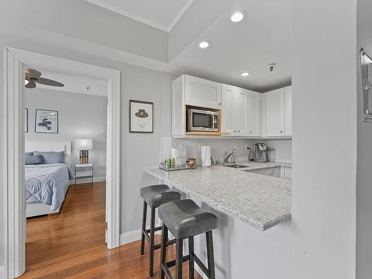 235 Sunrise Ave #3232 — Photo 9