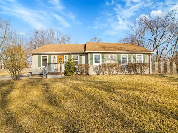 671 N Maple Ave, Palatine, IL 60067