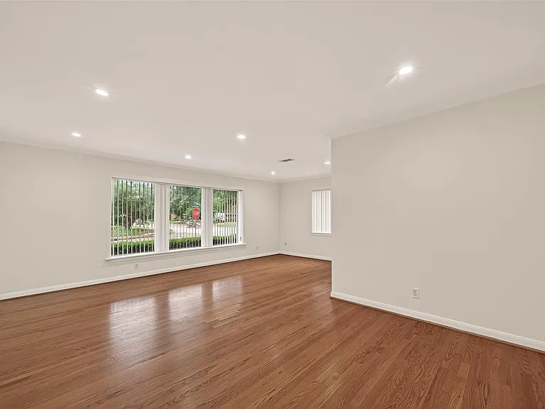 5666 Overbrook Ln — Photo 5