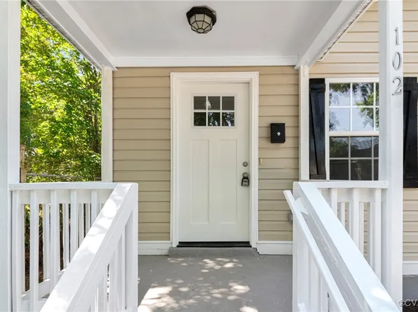 102 Russell Ln, Emporia, VA 23847