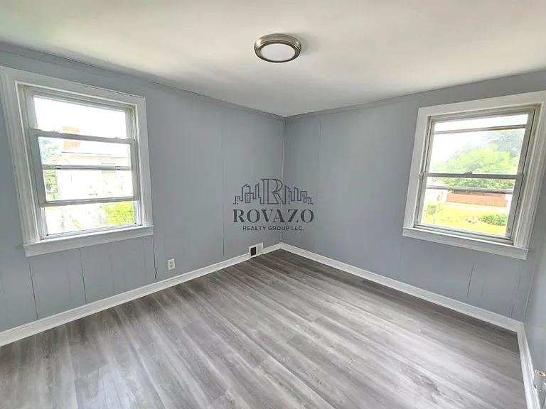 337 Winans Ave #1 — Photo 8
