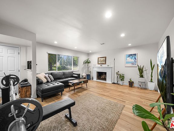 3rd image of 14647 Red Hill Ave