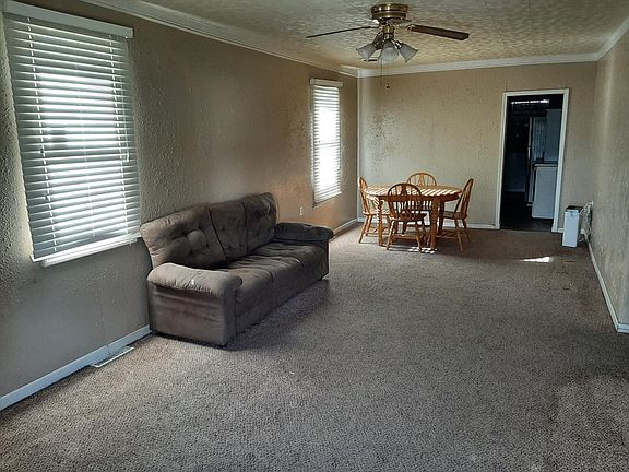 2nd image of 114 N Hayes Ave