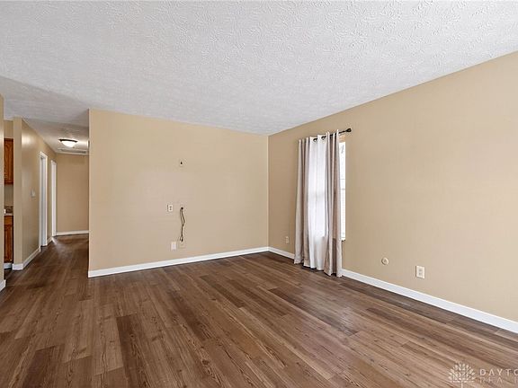 5th image of 2923 Sage Ave