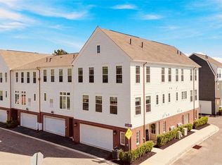 907 Vaughn Ln, Cranberry Township, PA 16066