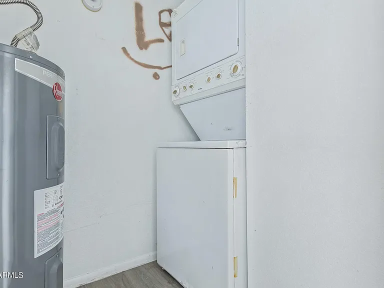 2820 E Le Marche Ave #102 — Photo 8
