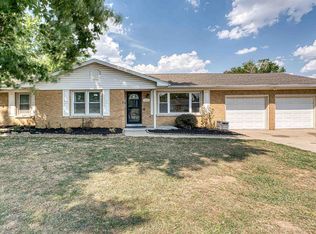 1613 Country Club Rd, Mount Vernon, IN 47620