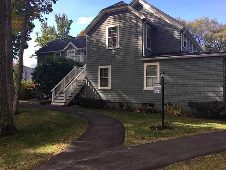 589 York St #4 — Photo 3