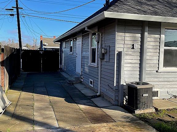 2nd image of 4632 11th Ave