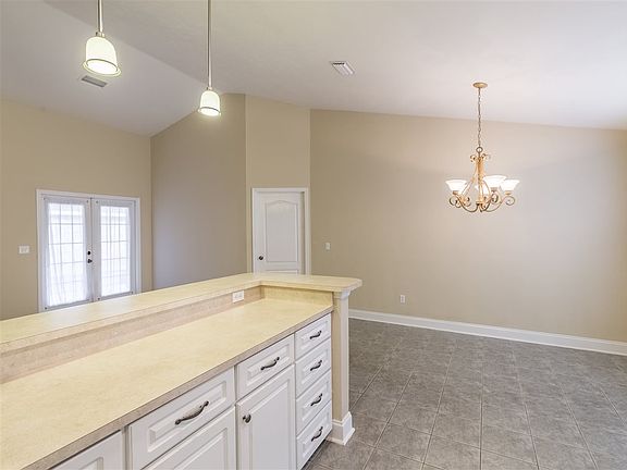 3rd image of 25141 SW 17th Ave