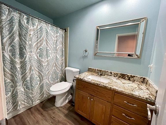 4th image of 4404 Pinehurst Dr