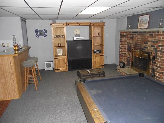 4th image of 350 Raymond Ave