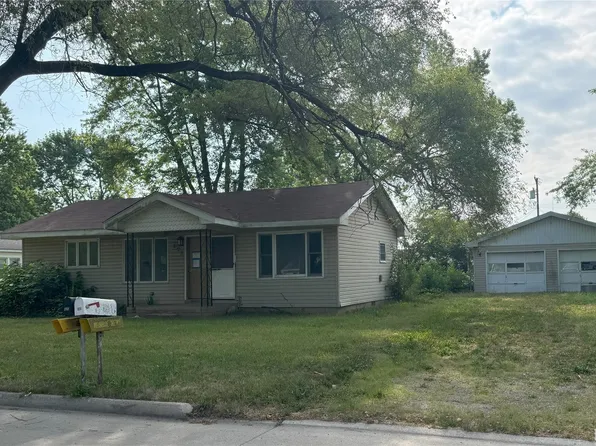 824 Harbor Ave, Monroe, MI 48162
