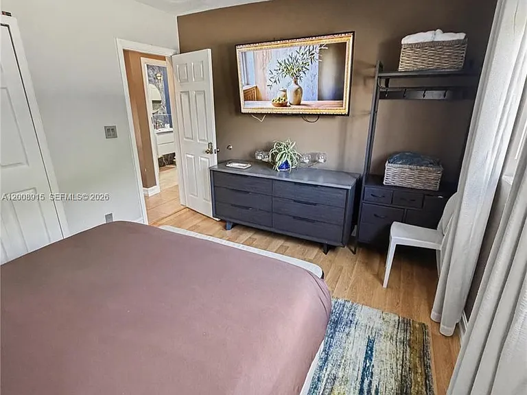 1423 Holly Heights Dr #11 — Photo 8