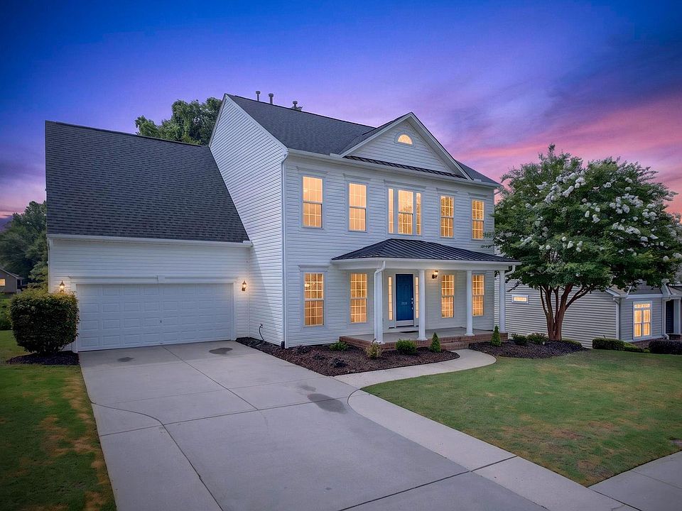 1st image of 215 Brenleigh Ct